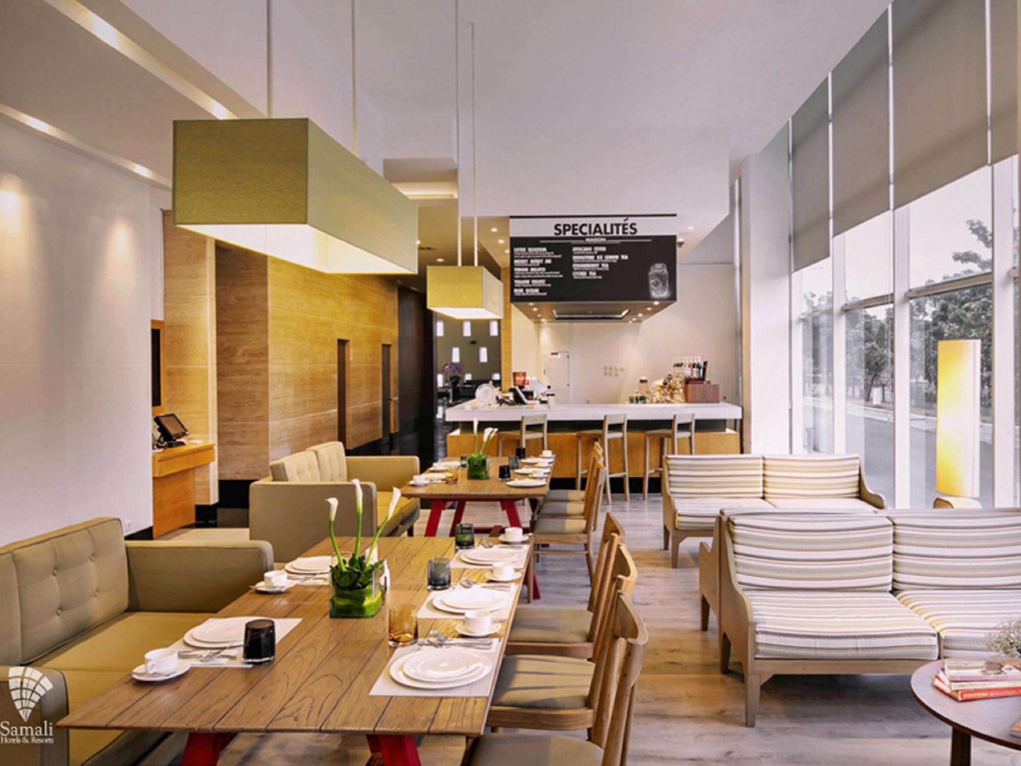 D'Primahotel Tangerang Exterior photo